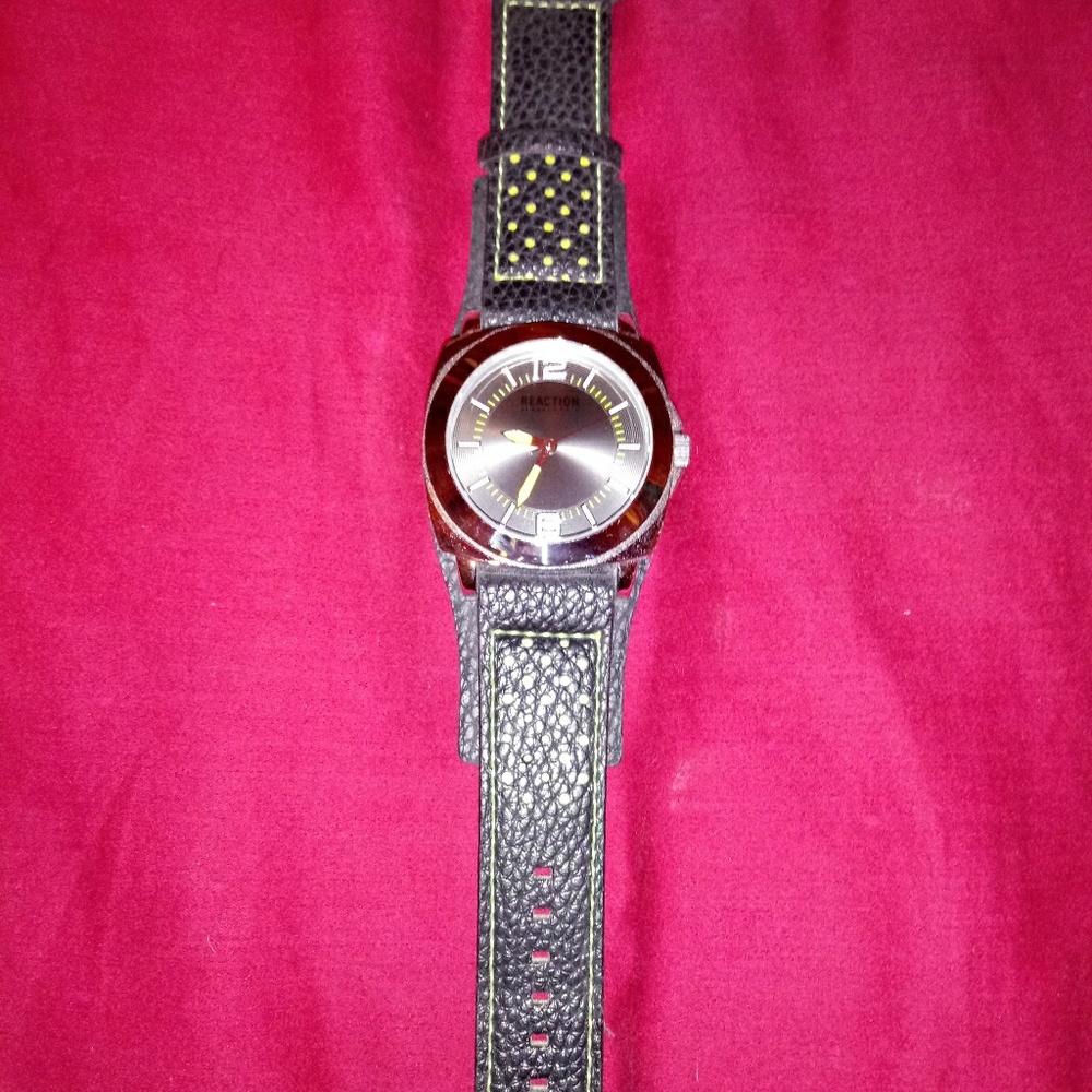 Kenneth Cole watch NWOT